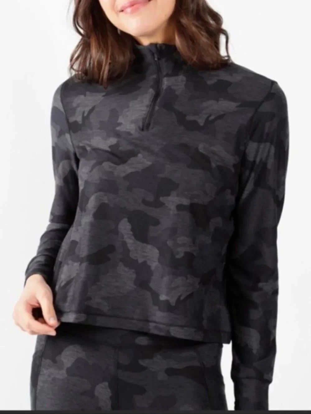 Yogalicious Lux L BlackGray Camo 1/4 Zipper Mockneck Lslv Cropped Women Top